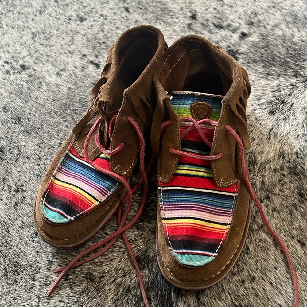 Ariat High Top Fringe Cruisers